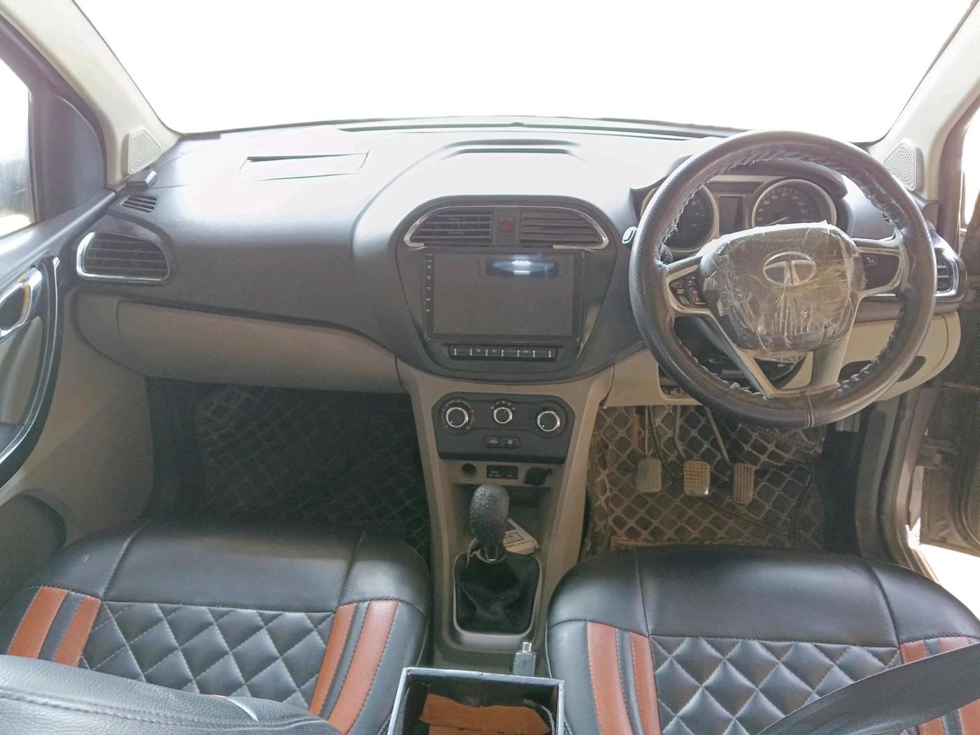 2016 Tata Tiago XZ PETROL, CNG, Manual, 2,10,000 km, interior