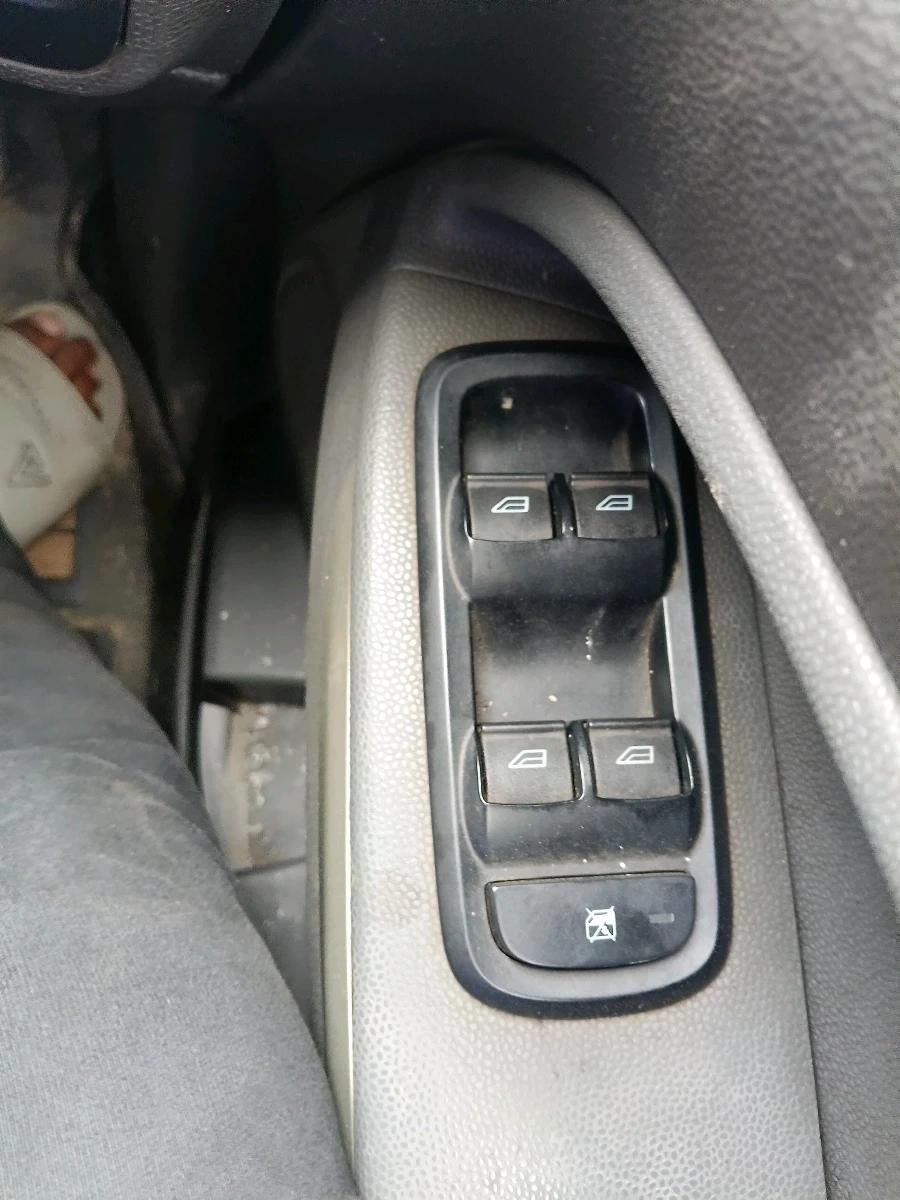 2013 Ford Ecosport TITANIUM 1.5L DIESEL, Diesel, Manual, 2,06,463 km, interior