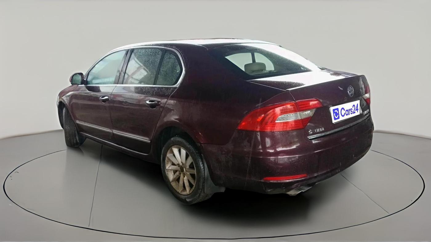 2014 Skoda Superb ELEGANCE 2.0 TDI CR AT, Diesel, Automatic, 82,717 km, exterior