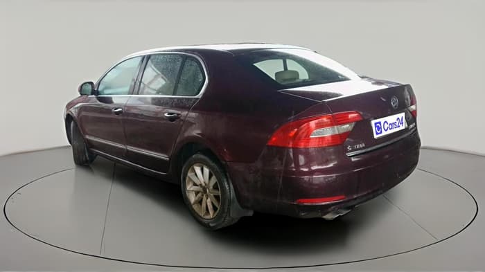 2014 Skoda Superb ELEGANCE 2.0 TDI CR AT, Diesel, Automatic, 82,717 km, exterior