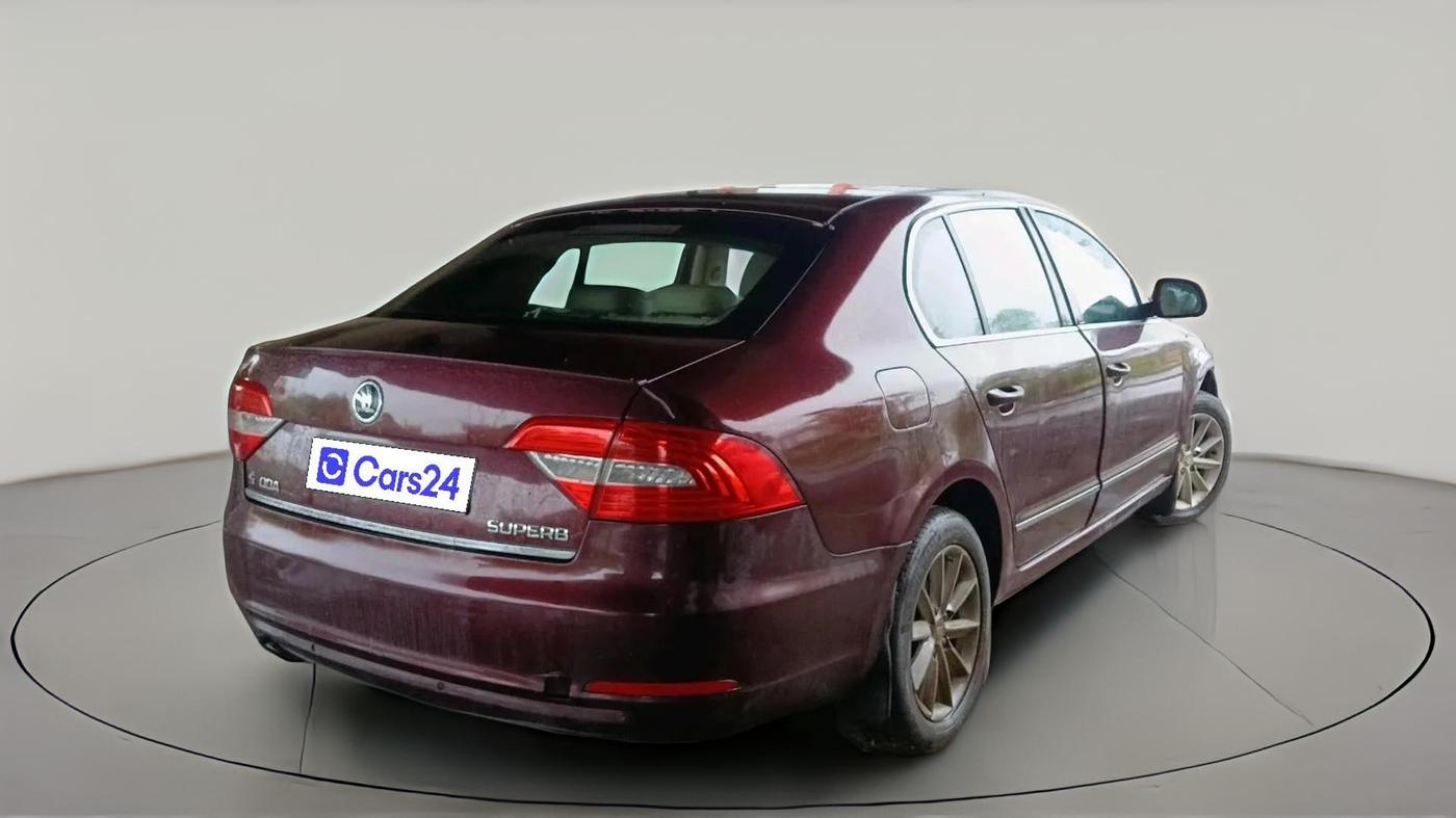 2014 Skoda Superb ELEGANCE 2.0 TDI CR AT, Diesel, Automatic, 82,717 km, exterior