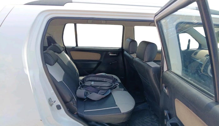 2017 Maruti Wagon R 1.0 LXI CNG, CNG, Manual, 1,08,249 km, interior