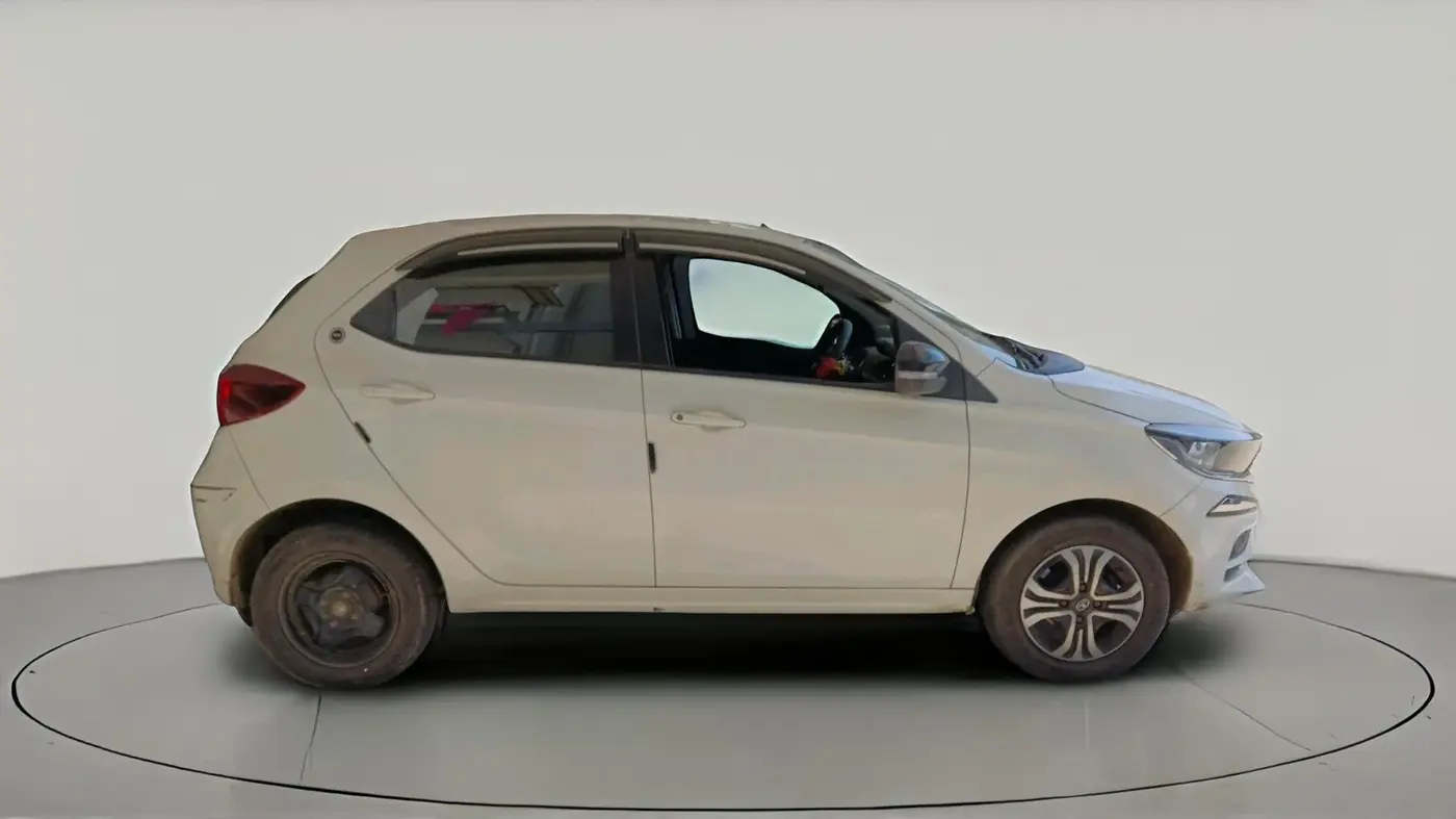 2023 Tata Tiago XT CNG, CNG, Manual, 40,614 km, exterior