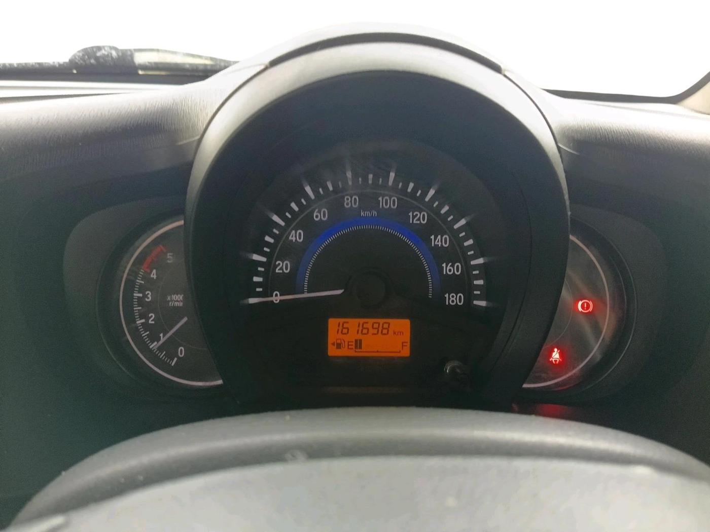 2015 Honda Amaze 1.5L I-DTEC S, Diesel, Manual, 1,61,698 km, interior