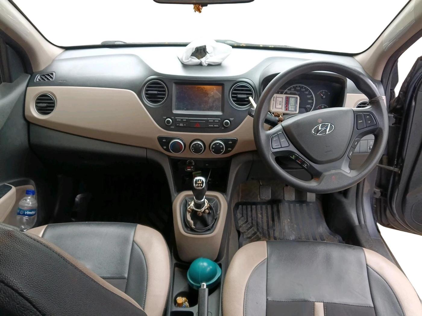 2019 Hyundai Grand i10 SPORTZ 1.2 KAPPA VTVT, Petrol, Manual, 76,969 km, interior