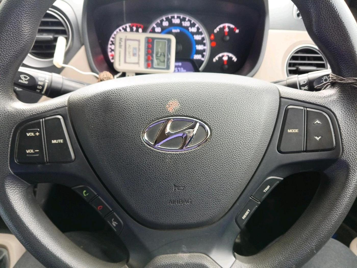 2019 Hyundai Grand i10 SPORTZ 1.2 KAPPA VTVT, Petrol, Manual, 76,969 km, interior