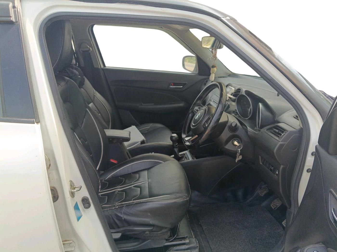 2020 Maruti Swift VXI, CNG, Manual, 92,358 km, interior