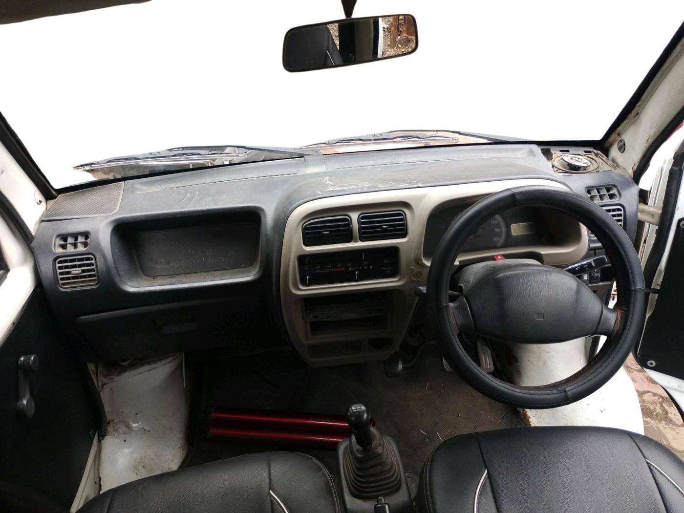 2014 Maruti Eeco 5 STR, CNG, Manual, 1,13,230 km, interior
