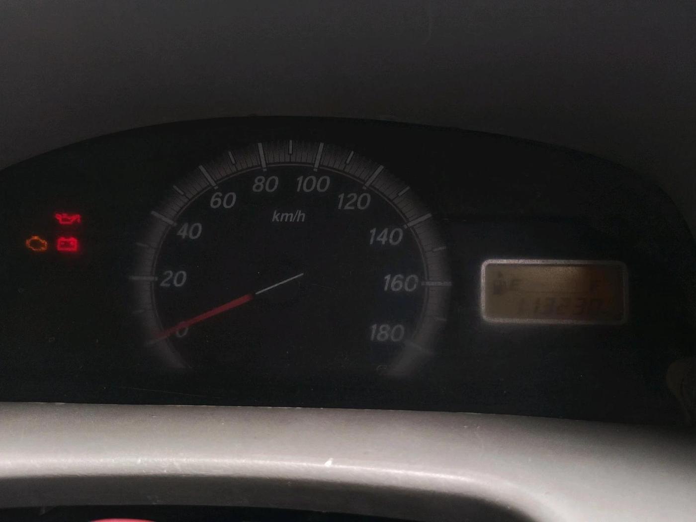 2014 Maruti Eeco 5 STR, CNG, Manual, 1,13,230 km, interior