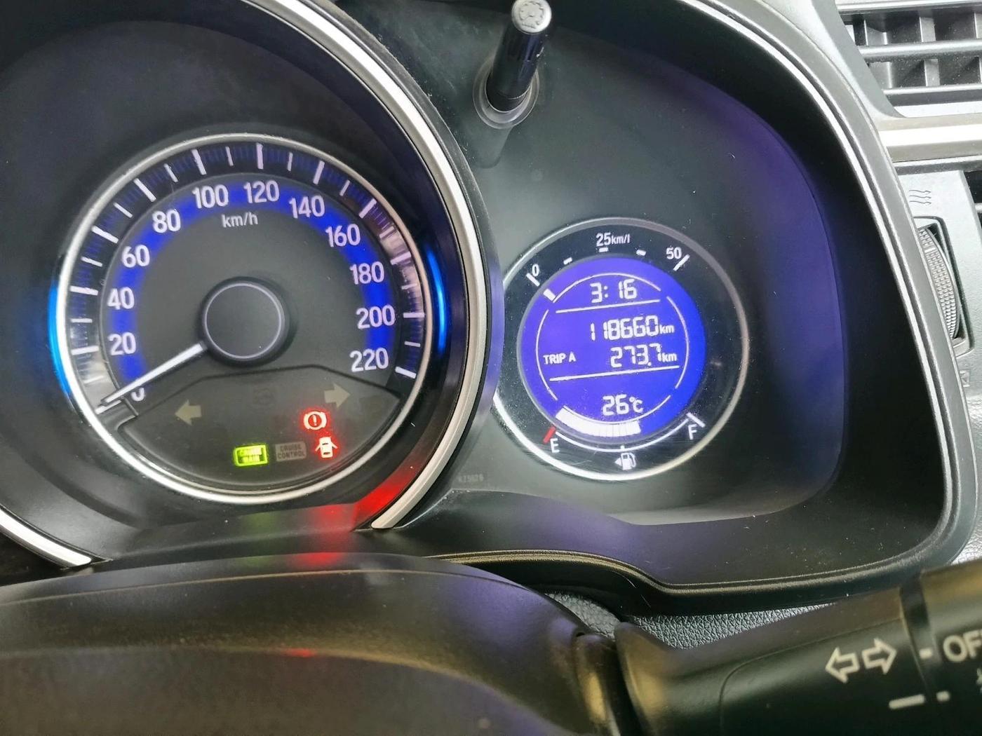 2017 Honda WR-V 1.5L I-DTEC VX MT, Diesel, Manual, 1,18,660 km, interior
