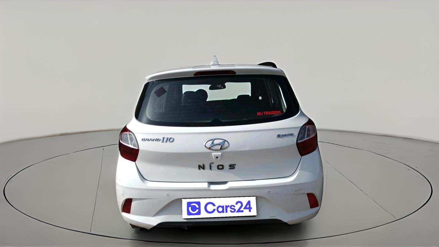 2021 Hyundai GRAND I10 NIOS SPORTZ 1.2 KAPPA VTVT CNG, CNG, Manual, 1,08,732 km, exterior