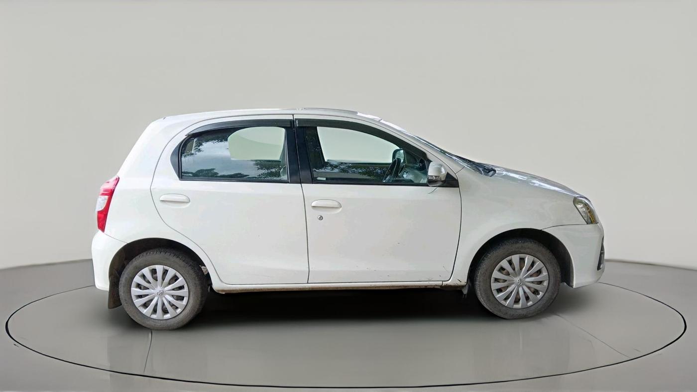 2016 Toyota Etios Liva V, Petrol, Manual, 1,03,048 km, exterior