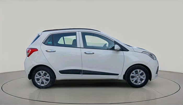 2015 Hyundai Grand i10 SPORTZ 1.2 KAPPA VTVT, Petrol, Manual, 1,04,944 km, exterior