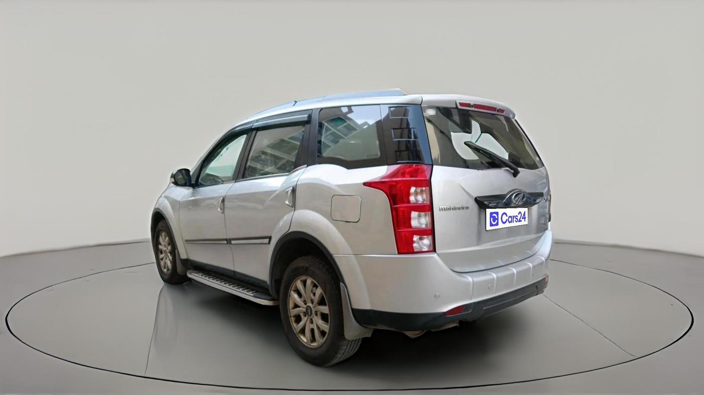 2016 Mahindra XUV500 W10, Diesel, Manual, 92,288 km, exterior