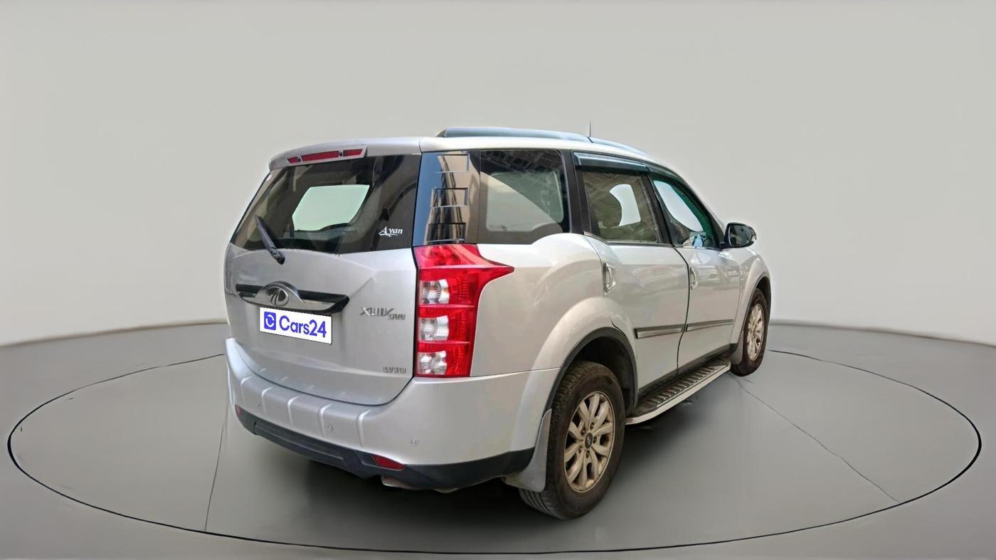 2016 Mahindra XUV500 W10, Diesel, Manual, 92,288 km, exterior