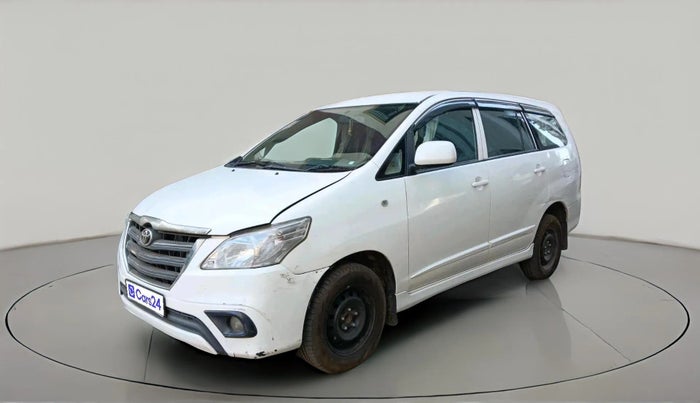 2014 Toyota Innova 2.5 GX 7 STR, Diesel, Manual, 1,52,245 km, exterior