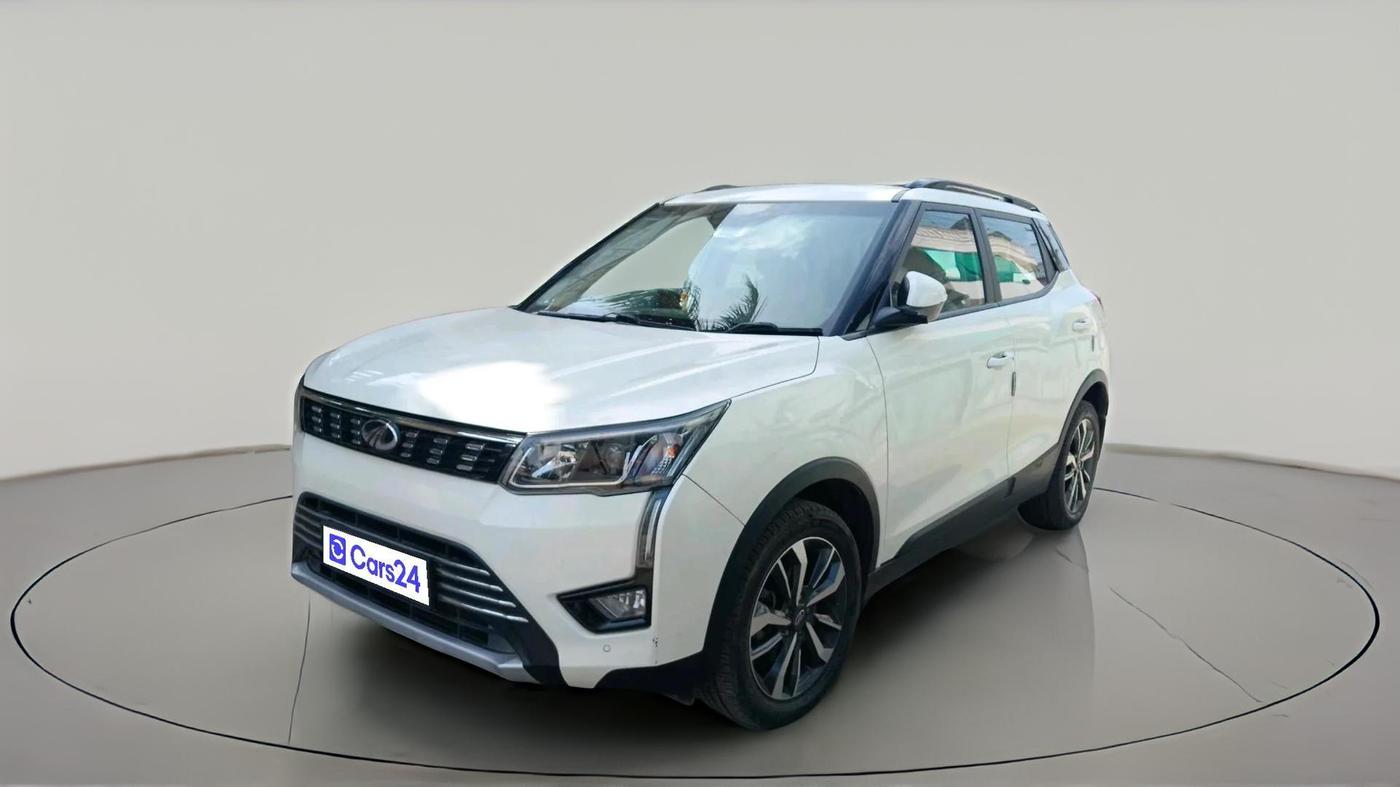 2021 Mahindra XUV300 W8 (O) 1.5 DIESEL AMT, Diesel, Automatic, 57,449 km, exterior