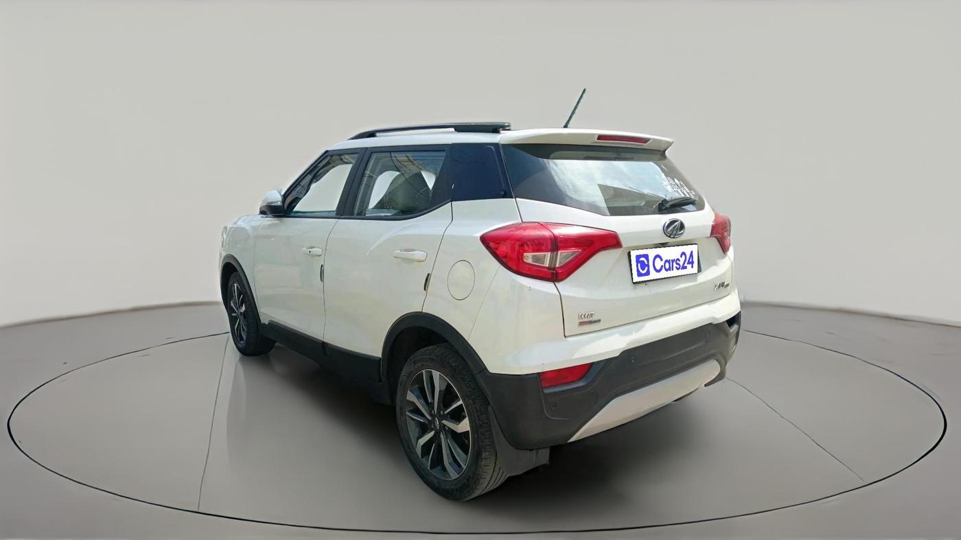 2021 Mahindra XUV300 W8 (O) 1.5 DIESEL AMT, Diesel, Automatic, 57,449 km, exterior