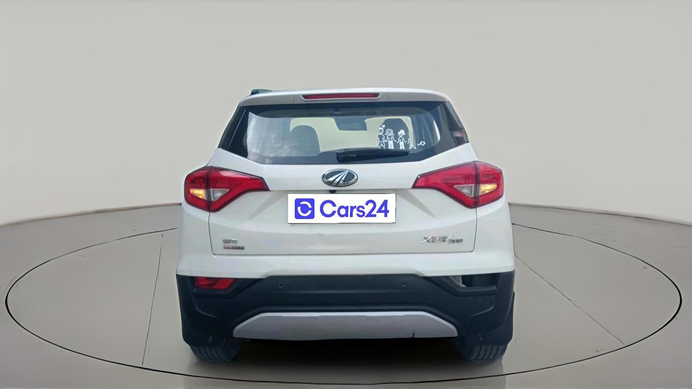2021 Mahindra XUV300 W8 (O) 1.5 DIESEL AMT, Diesel, Automatic, 57,449 km, exterior