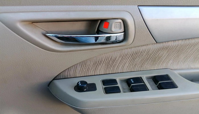 2012 Maruti Ertiga VXI, CNG, Manual, 1,33,468 km, interior