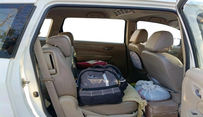 2012 Maruti Ertiga VXI, CNG, Manual, 1,33,468 km, interior