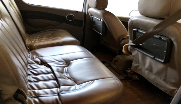 2013 Mahindra Xylo E8 ABS BS-III, Diesel, Manual, 1,35,504 km, interior