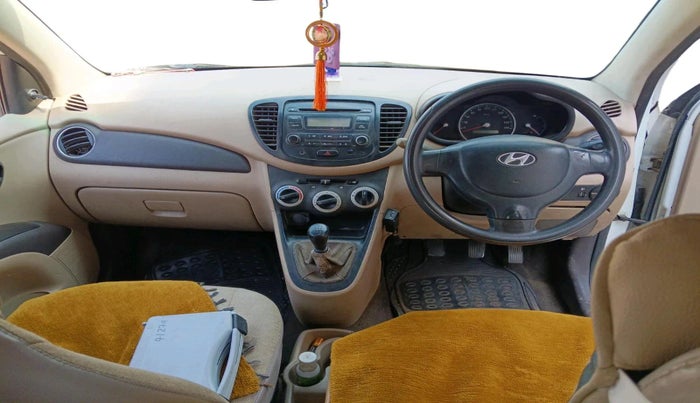 2010 Hyundai i10 ERA 1.1, CNG, Manual, 1,68,500 km, interior