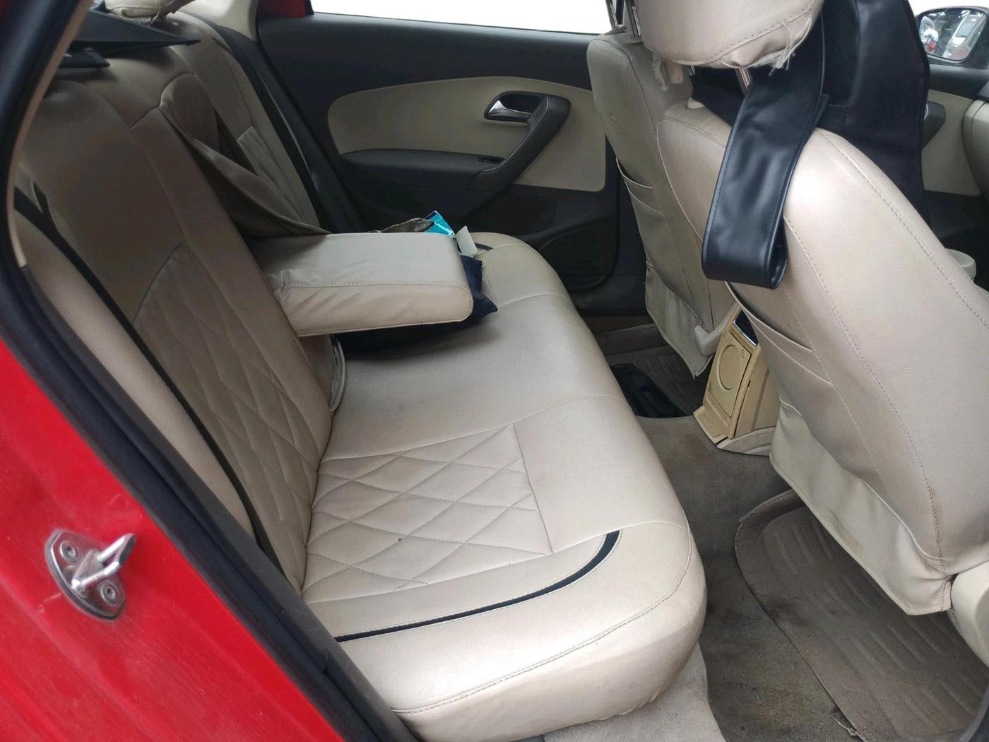 2011 Volkswagen Vento HIGHLINE DIESEL 1.6, Diesel, Manual, 1,18,206 km, interior