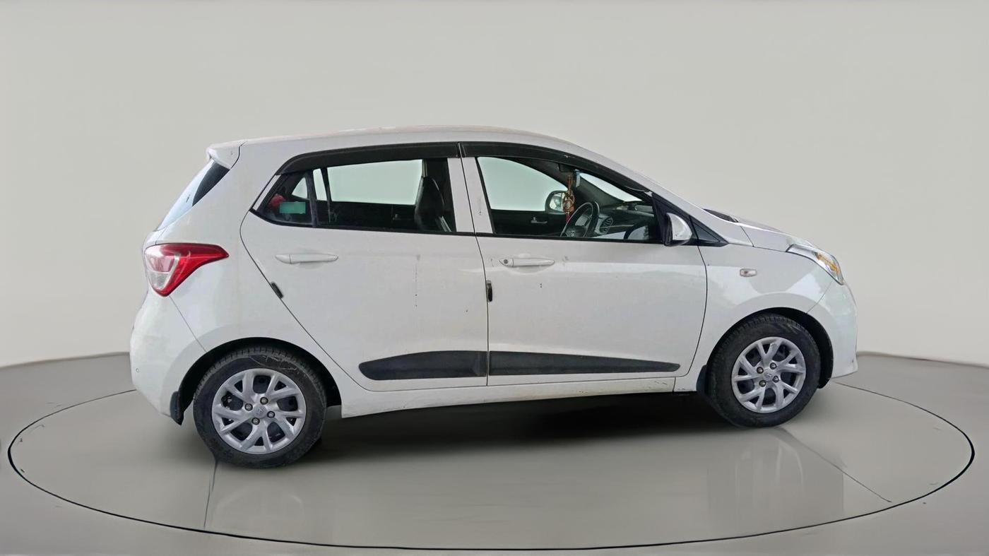 2017 Hyundai Grand i10 SPORTZ 1.2 KAPPA VTVT, Petrol, Manual, 53,248 km, exterior