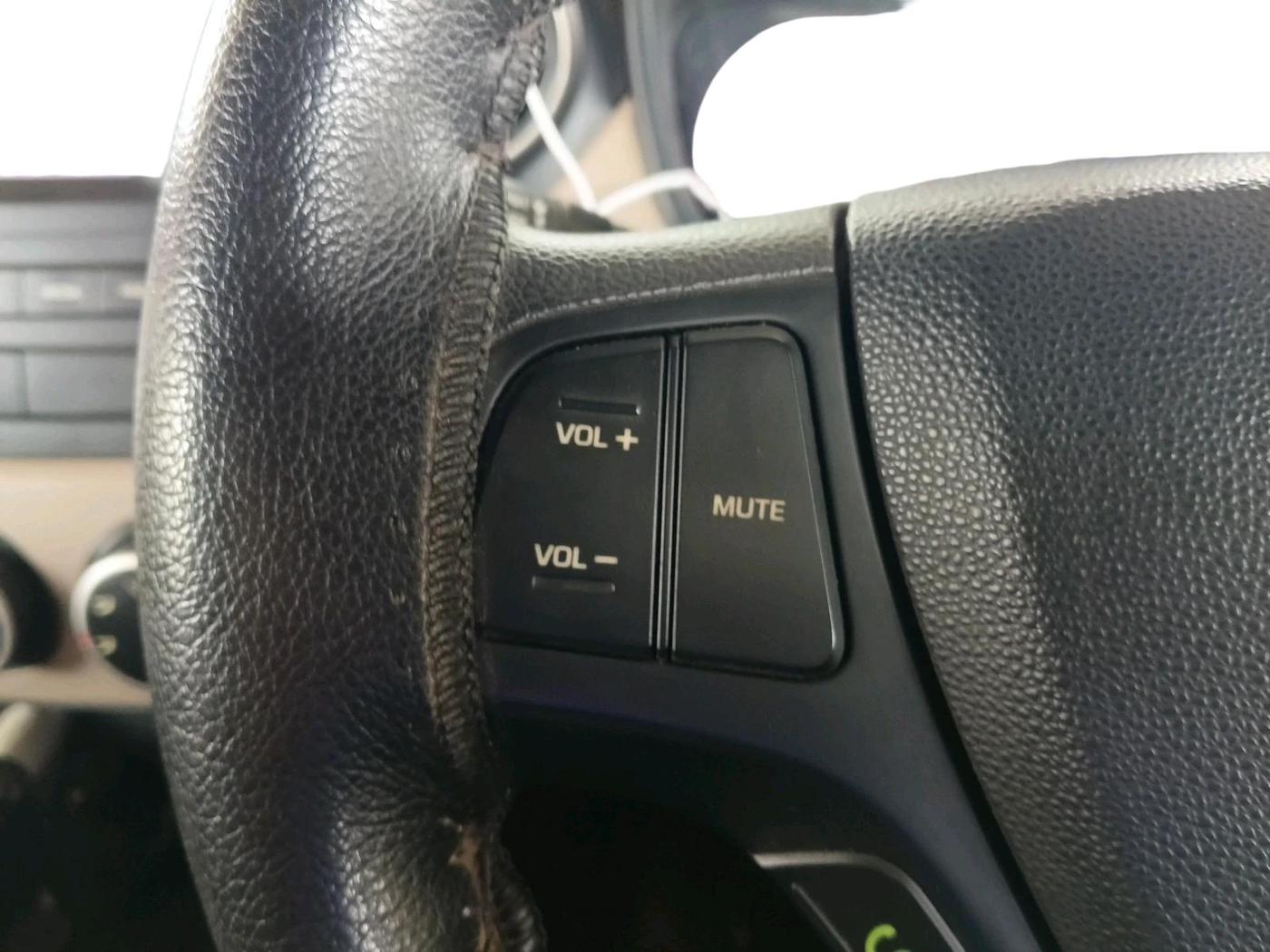 2017 Hyundai Grand i10 SPORTZ 1.2 KAPPA VTVT, Petrol, Manual, 53,248 km, interior