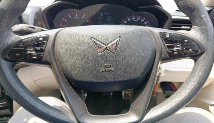 2024 Mahindra XUV 3XO MX3 Pro 1.2 L TCMPFi, Petrol, Manual, 26,660 km, interior