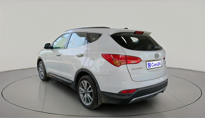 2015 Hyundai Santa Fe 2 WD AT, Diesel, Automatic, 97,339 km, exterior