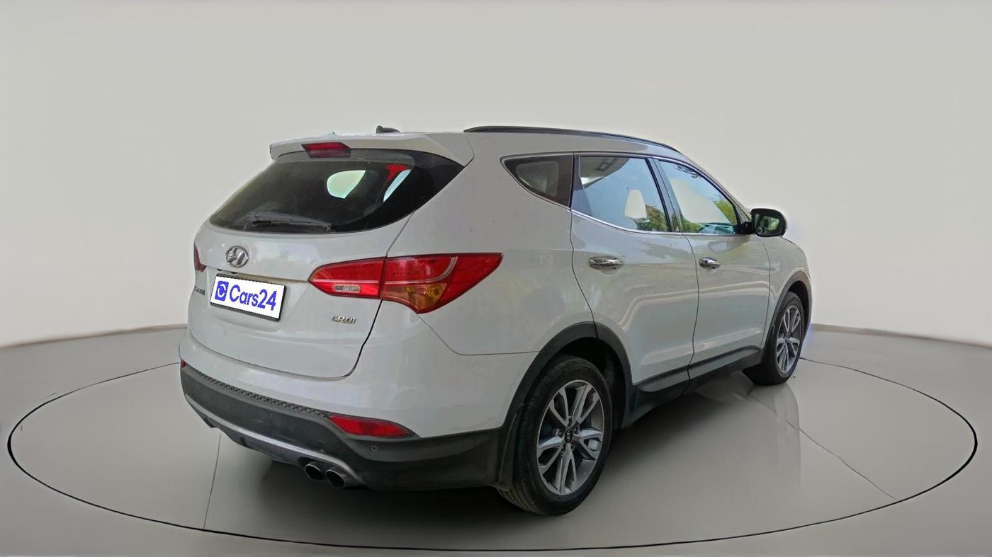 2015 Hyundai Santa Fe 2 WD AT, Diesel, Automatic, 98,500 km, exterior