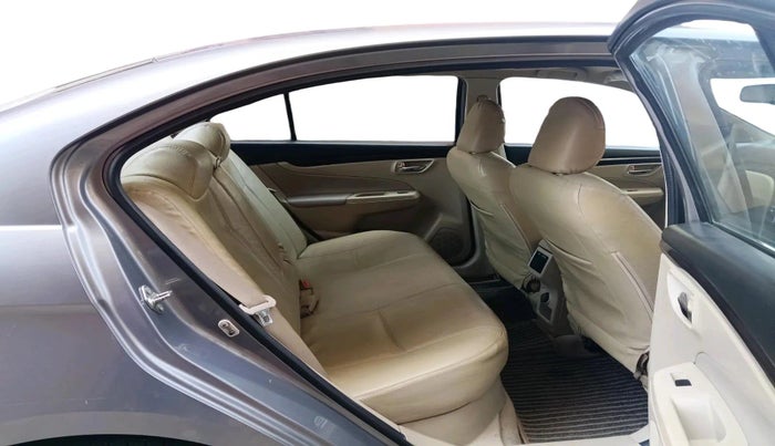 2015 Maruti Ciaz ZXI, Petrol, Manual, 1,23,089 km, interior