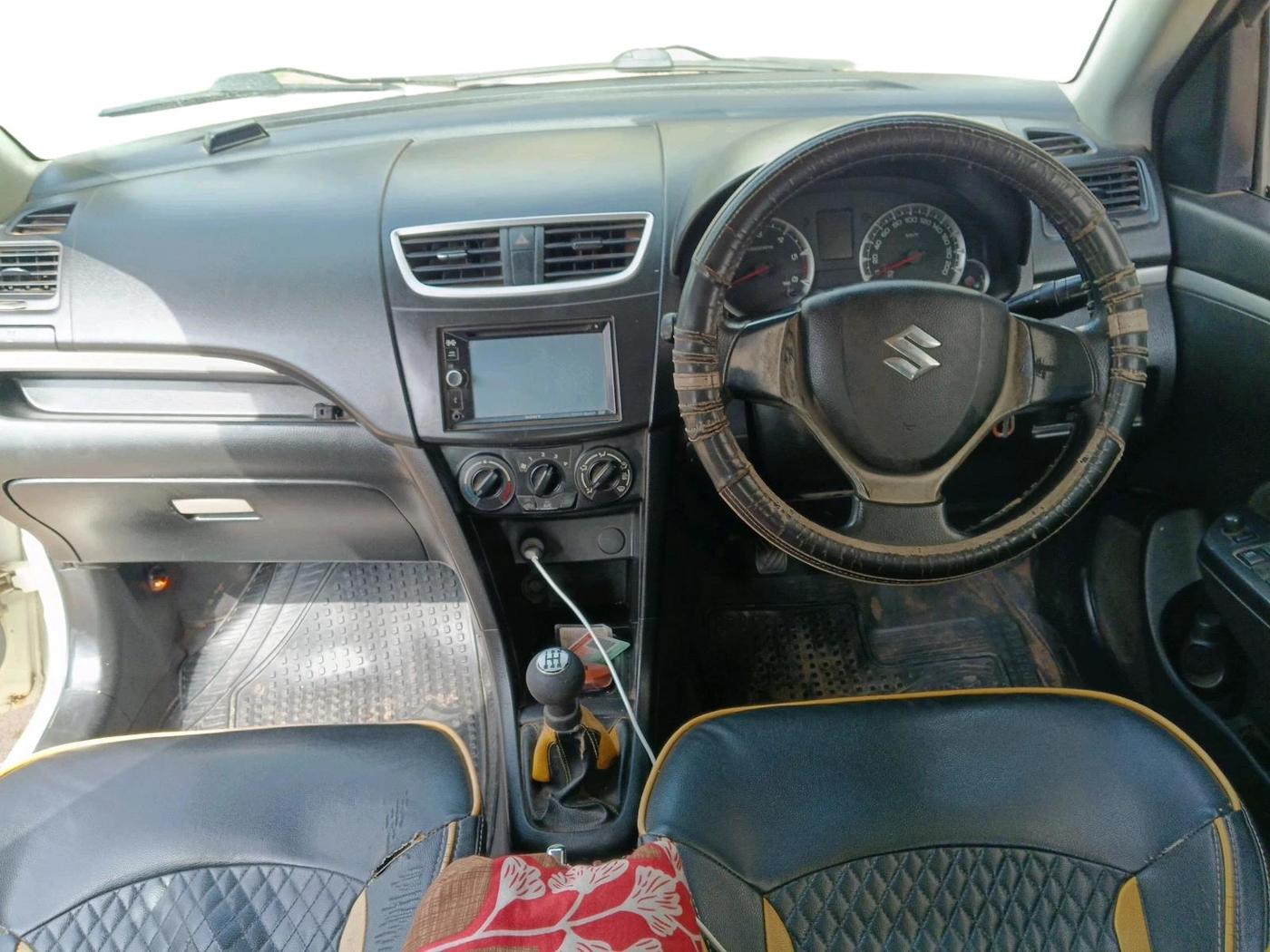2015 Maruti Swift VDI, Diesel, Manual, 2,62,434 km, interior