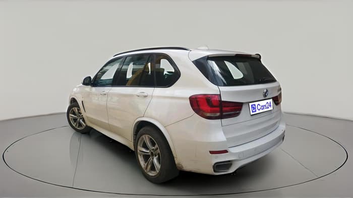 2016 BMW X5 X DRIVE 30D M SPORT, Diesel, Automatic, 1,80,332 km, exterior