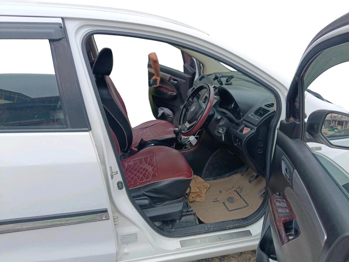 2017 Maruti Ertiga VDI SHVS, Diesel, Manual, 1,41,235 km, interior