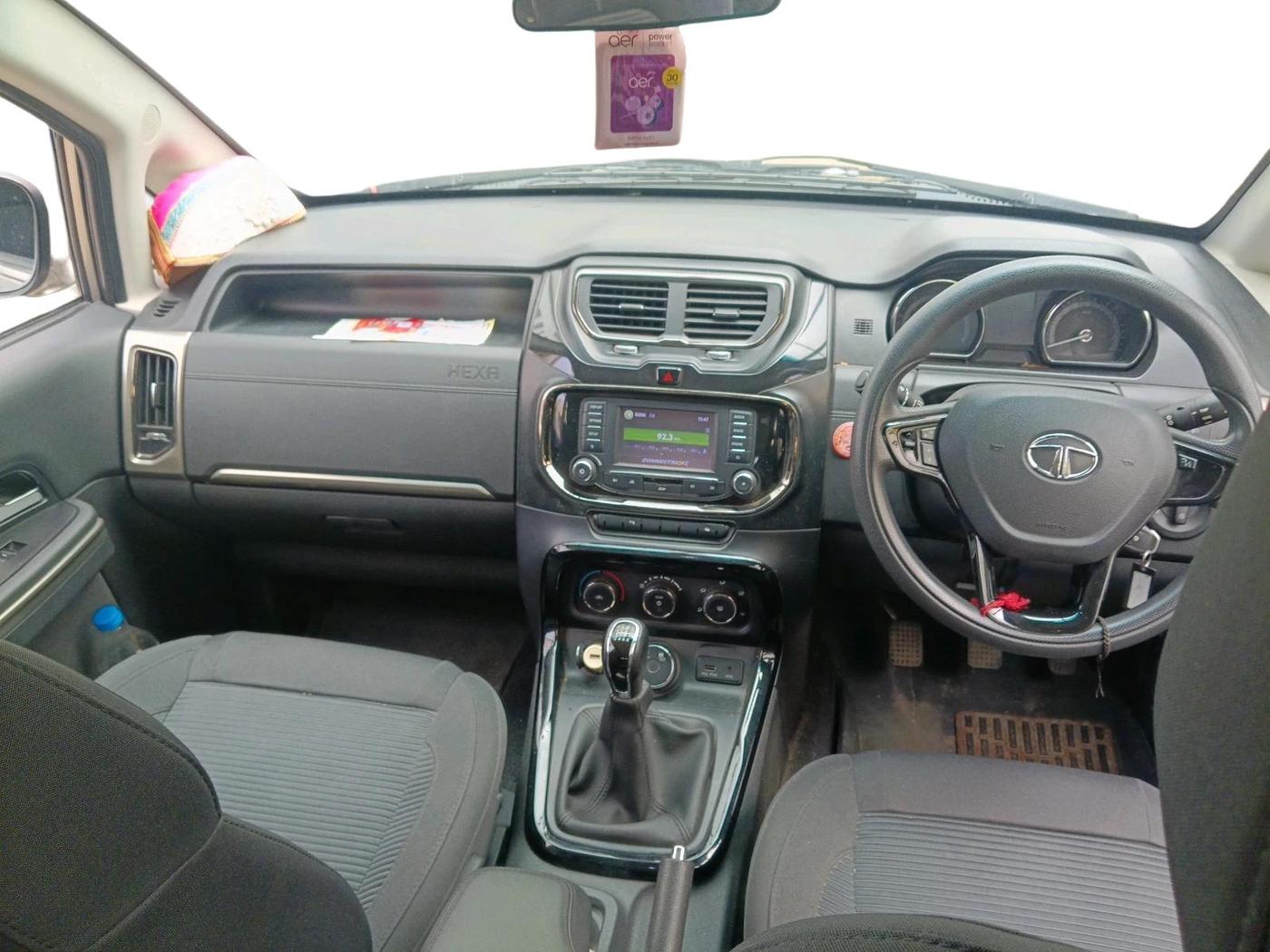 2018 Tata Hexa XM 4X2 7 STR, Diesel, Manual, 28,720 km, interior