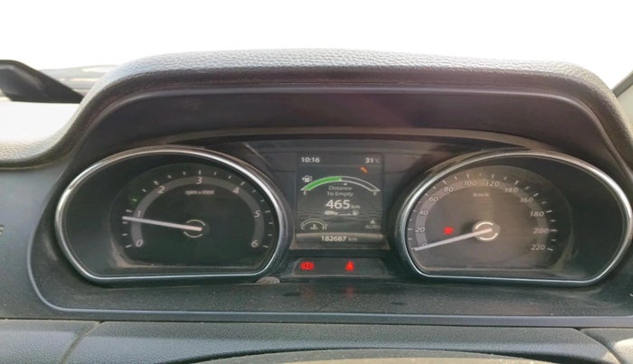 2017 Tata Hexa XT 4X2 7 STR, Diesel, Manual, 1,82,687 km, interior