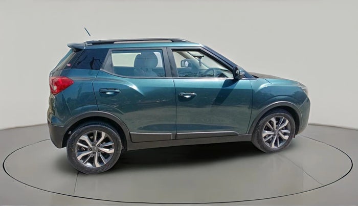 2021 Mahindra XUV300 W8 (O) 1.2 PETROL AMT, Petrol, Automatic, 90,532 km, exterior