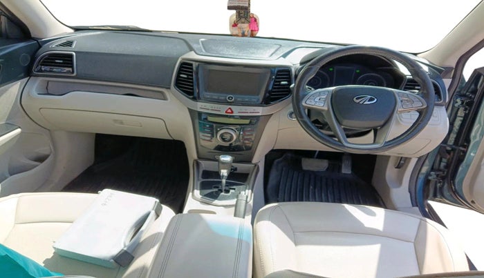 2021 Mahindra XUV300 W8 (O) 1.2 PETROL AMT, Petrol, Automatic, 90,532 km, interior