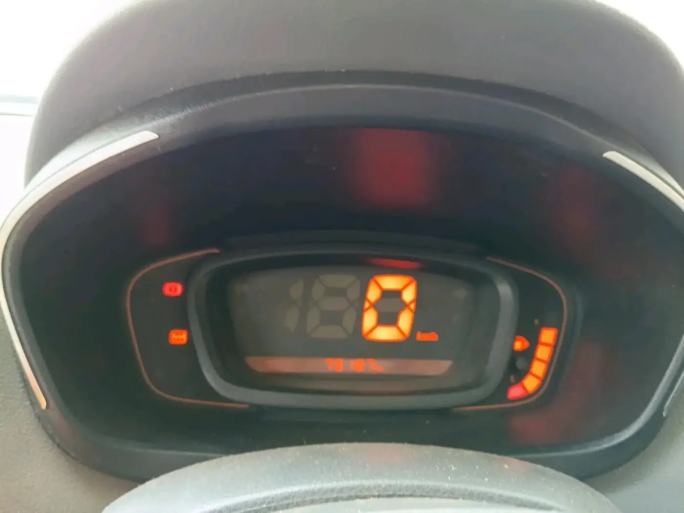 2016 Renault Kwid RXT 0.8 (O), Petrol, Manual, 75,187 km, interior