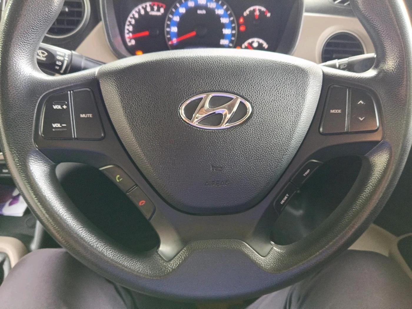 2018 Hyundai Xcent S 1.2, CNG, Manual, 1,53,453 km, interior