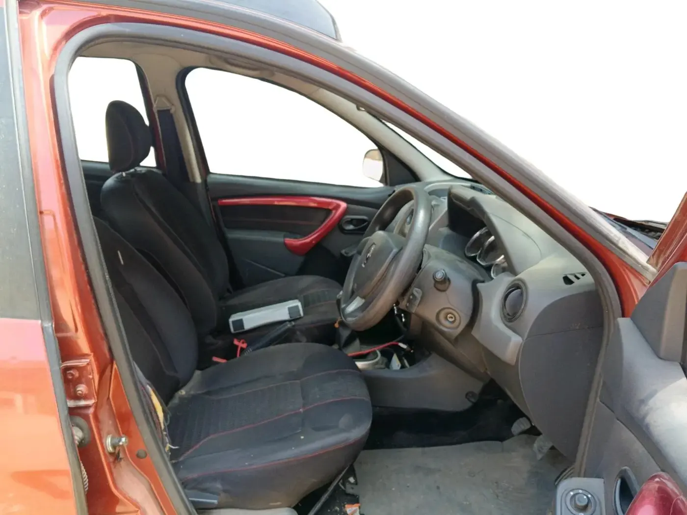 2016 Renault Duster 85 PS RXS MT DIESEL, Diesel, Manual, 1,70,000 km, interior