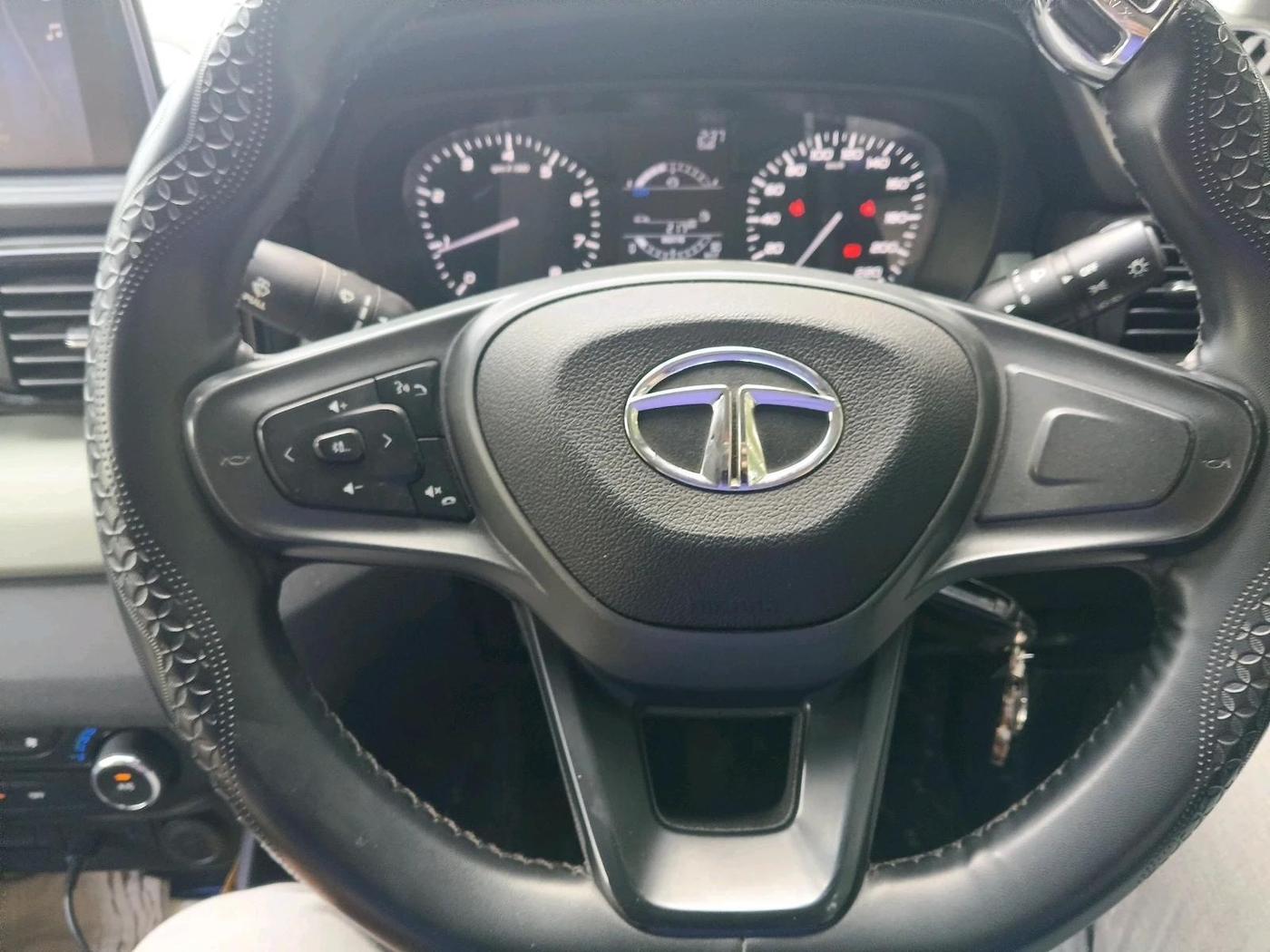 2022 Tata PUNCH ADVENTURE MT, Petrol, Manual, 58,683 km, interior