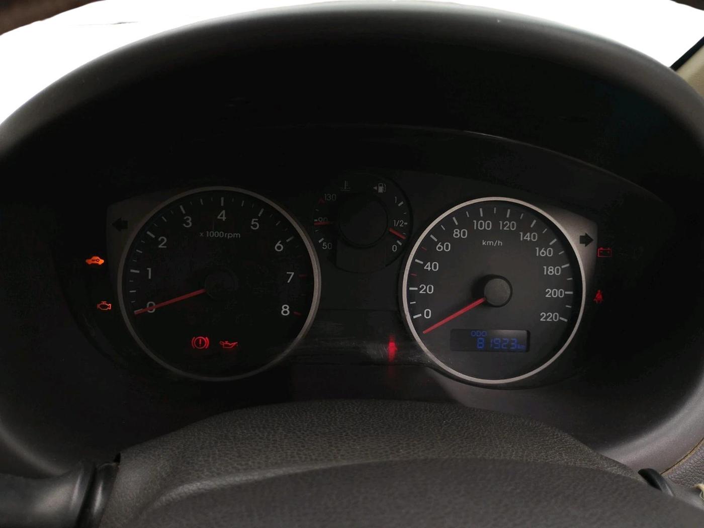 2013 Hyundai i20 SPORTZ 1.2, Petrol, Manual, 81,923 km, interior