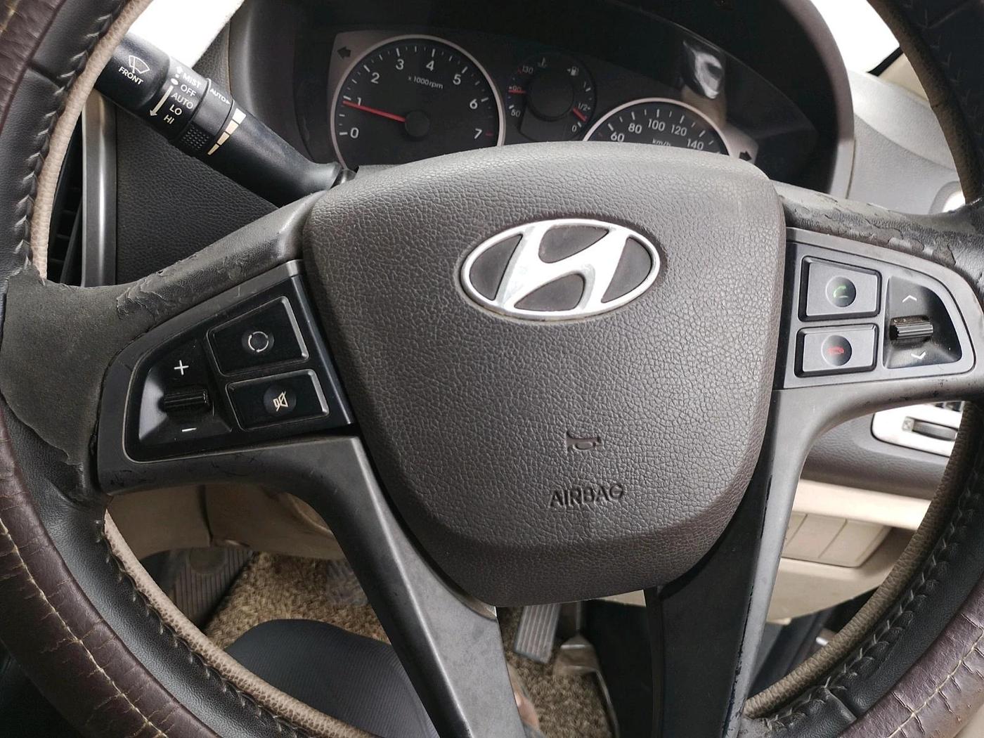 2013 Hyundai i20 SPORTZ 1.2, Petrol, Manual, 81,923 km, interior