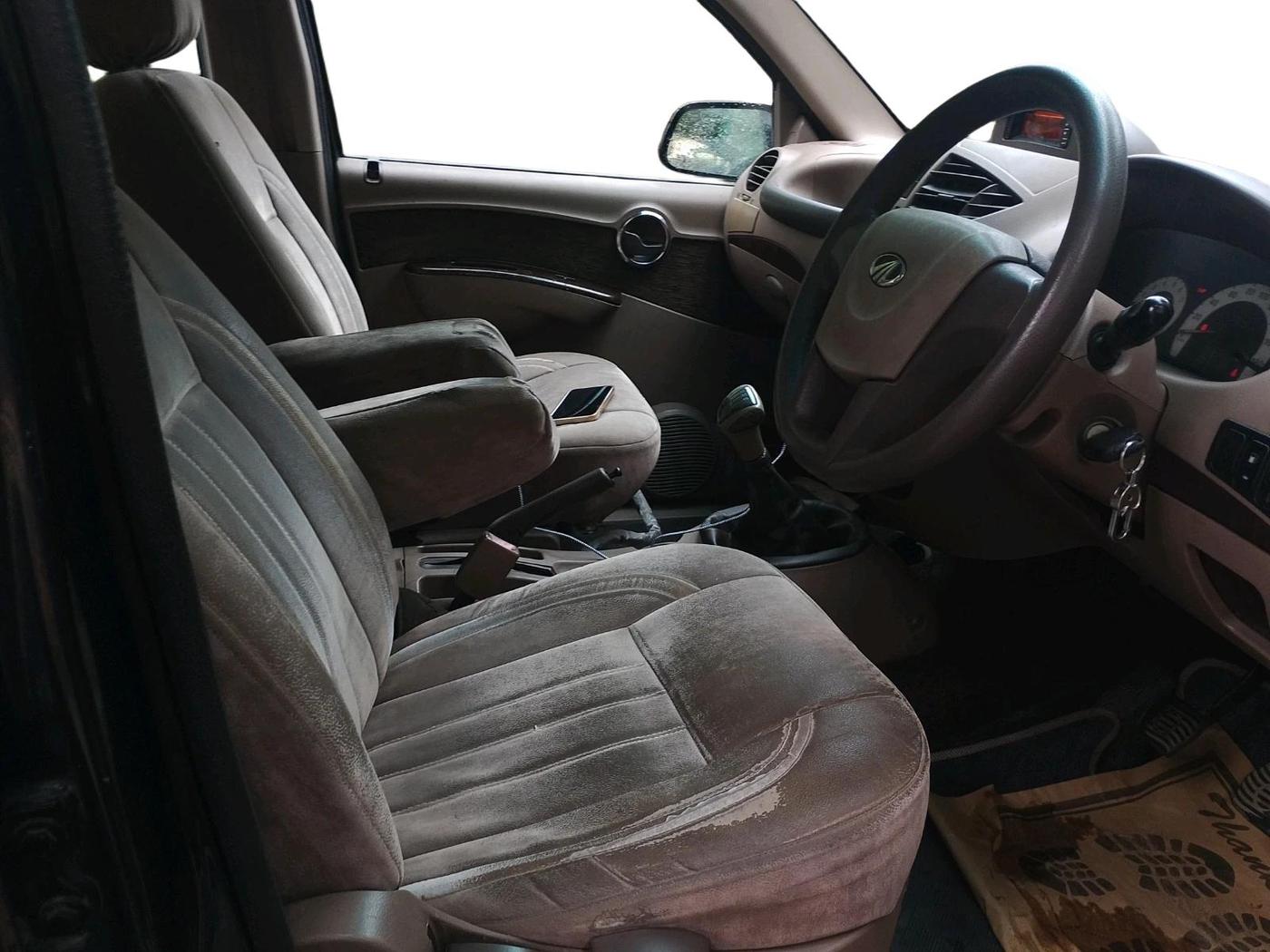 2011 Mahindra Xylo E8 ABS, Diesel, Manual, 1,31,328 km, interior