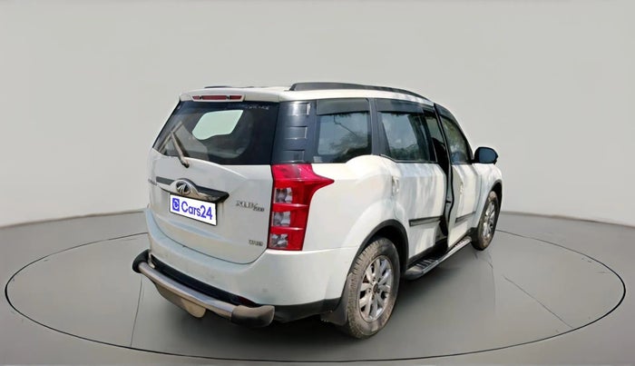 2017 Mahindra XUV500 W10, Diesel, Manual, 1,28,986 km, exterior