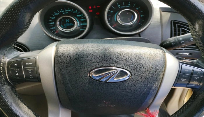 2017 Mahindra XUV500 W10, Diesel, Manual, 1,28,986 km, interior